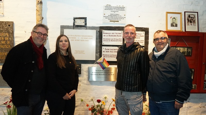 Merkwuerdig_QWIEN_c_ZHZ.JPG
