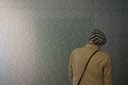 Pole vor Wand der Namen.JPG