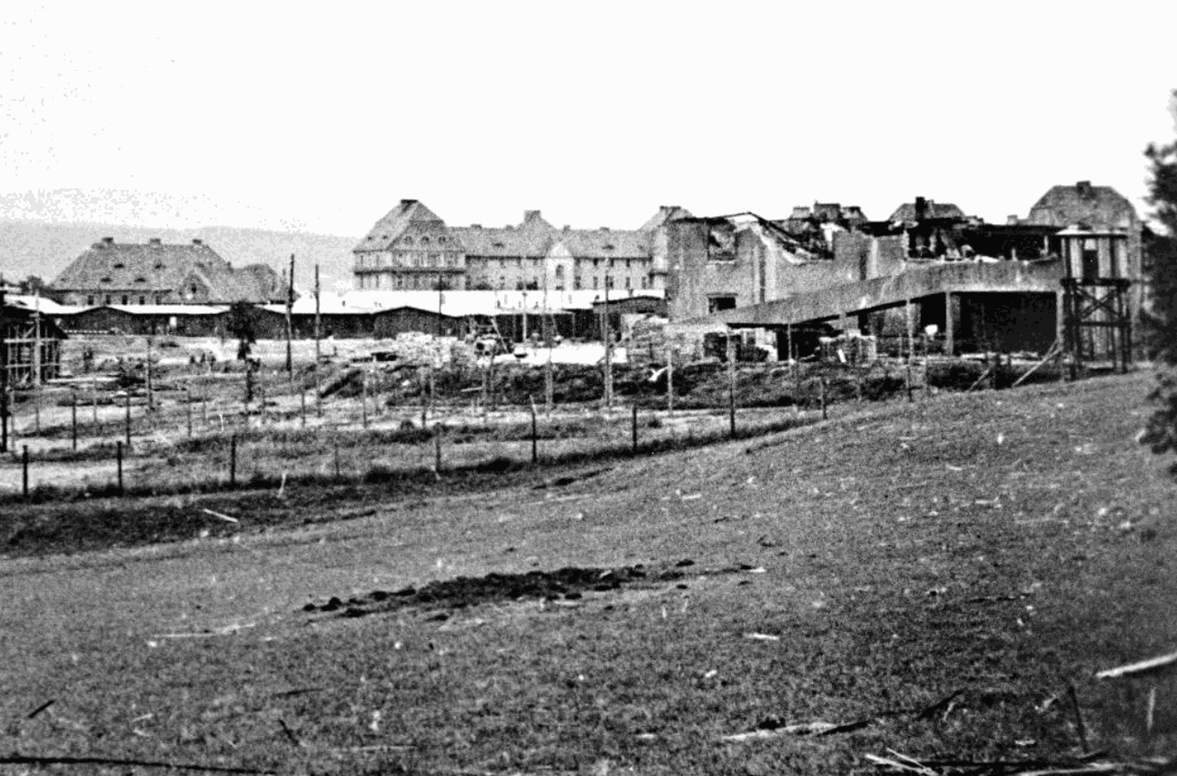 Themenrundgang: Der Luftangriff auf das KZ Melk im Juli 1944 Themenrundgang: Der Luftangriff auf das KZ Melk im Juli 1944